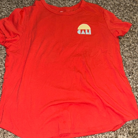 Old navy tee - Picture 1 of 2
